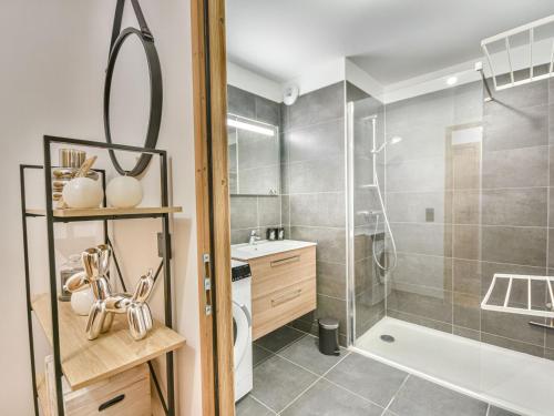 Appartement moderne T3 - Proche pistes et village - 6 pers - Parking - Ski room - Wifi