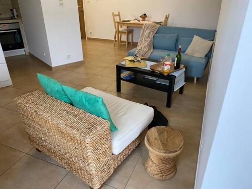 Posedenie v ubytovaní Akropole de Caroline, Central, Lumineux, Calme, Free Parking, Lift, 3 Beds