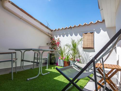 Maison de village rénovée au calme, terrasse, parking - FR-1-604-2