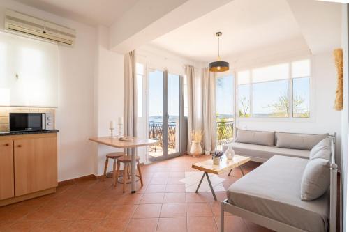 Φωτογραφία από το άλμπουμ του Christoforos Apartments  στα Λουρδάτα