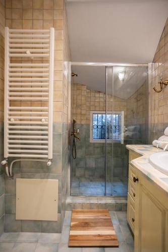 Maria & Philip's Garitsa Hideaway