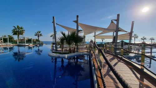 Apartamento SEA SENSES VICTORIA frente al mar