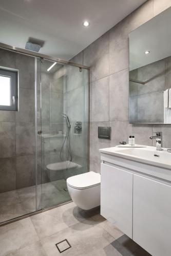 Ένα μπάνιο στο Quattro Suites
