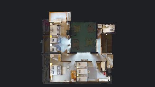 Appartement en Duplex avec Terrasse Loux - 4 Chambres et 3 Salles de Bains - 195 m²