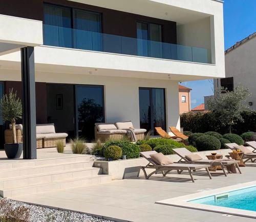 Sealine Villa