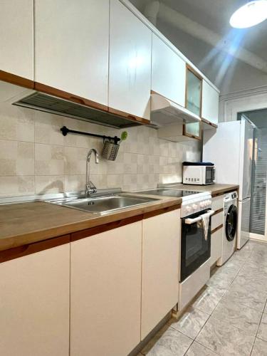 Skra 3 by Agora Flats