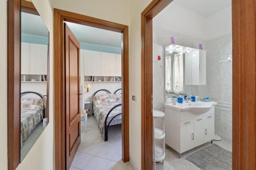 Ένα μπάνιο στο Casa Elisabeth