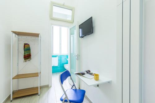 Chiara Modern Apartment by Wonderful Italy