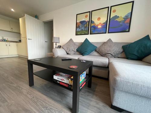 Balcony Marina Apartment With City Skyline Views - Free Secure Parking photo 18