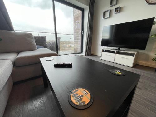 Balcony Marina Apartment With City Skyline Views - Free Secure Parking photo 19