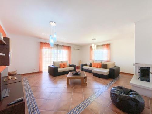 Spacious villa in Portimão ideal for families #1938