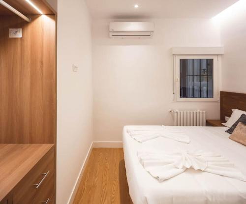 Zdjęcie z galerii obiektu Goya II calle General Pardiñas 2BR 1BH w Madrycie