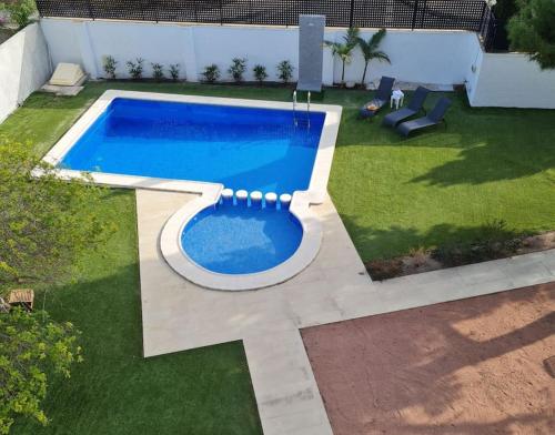 Large Sun Villa in Alicante with pool and BBQ