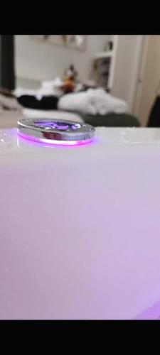 a purple frisbee sitting on top of a table at Vittorio Veneto Private SPA in Sulmona