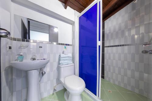 Bilik mandi di Hotel Confort Obelisk