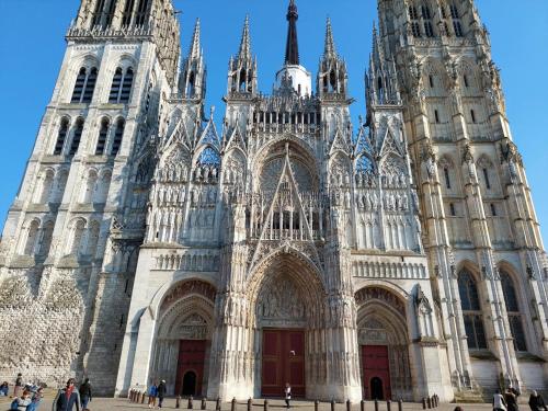 Le Namasté, Proche Centre, Place St Marc et CHU