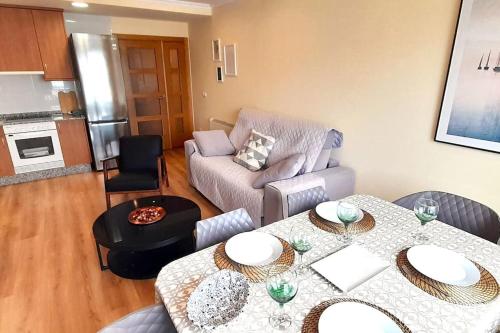 Zdjęcie z galerii obiektu APARTAMENTO PLAYA FOZ VISTAS AL MAR w mieście Foz
