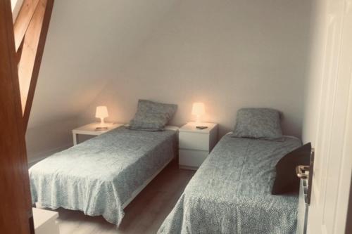 Bright and quiet nest with terrace near beaches