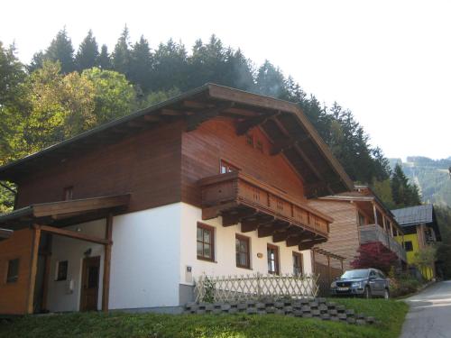 Ski-in Ski-out Chalet Kriekels - by Alpen Apartments
