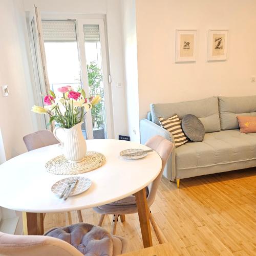 Χώρος καθιστικού στο Apartman River Breeze