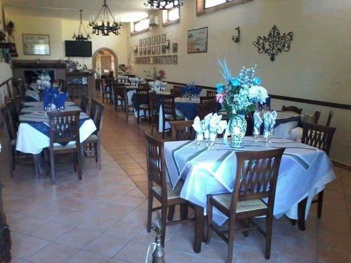 Restaurant o un lloc per menjar a Agriturismo Borgo Nuovo Sant'Agata dei Goti