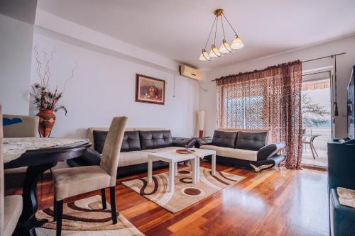 Fotografie z fotogalerie ubytování VILLA AFRODITA LAKE SIDE v destinaci Lagadin