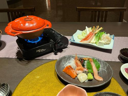 旅館の敷地内または近くでの食事または食べ物