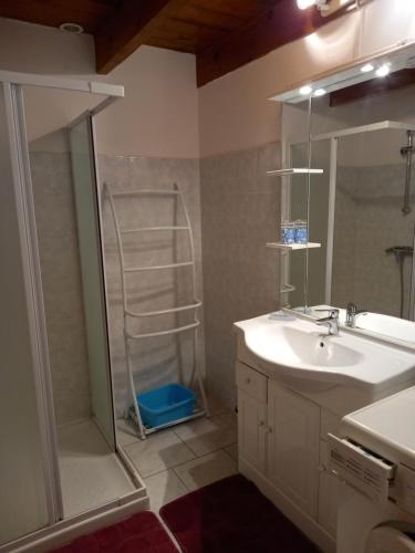 Kúpeľňa v ubytovaní CASA DI PETRU ANTÒ