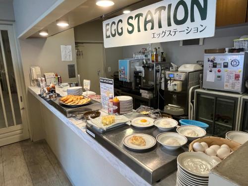 旅館の敷地内または近くでの食事または食べ物