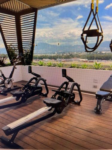 The fitness centre and/or fitness facilities at Peaceful and Relaxing Home in Guatemala City