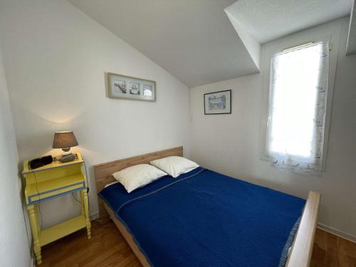 Posteľ alebo postele v izbe v ubytovaní Maison 3 pièces à 400m de la plage, avec terrasse et parking - Saint Hilaire de Riez - FR-1-224C-224