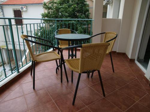 Balkón nebo terasa v ubytování Apartments Obala Dragovic
