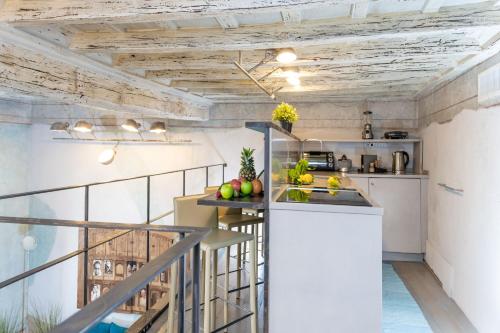 Cucina o angolo cottura di Design apt near Spanish Step