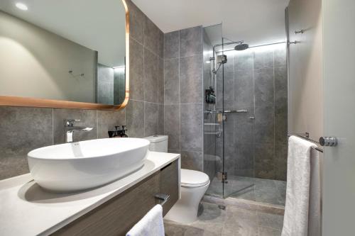 Crowne Plaza Melbourne, an IHG Hotel Image