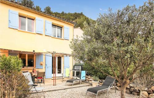 Amazing Home In Propiac With Outdoor Swimming Pool, Wifi And 2 Bedrooms