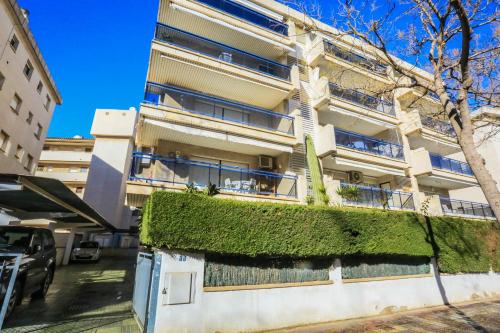 LITORAL COSTA DORADA - ROGER Only families
