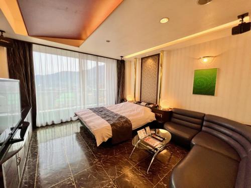 HOTEL In the Woods ,Love Hotel