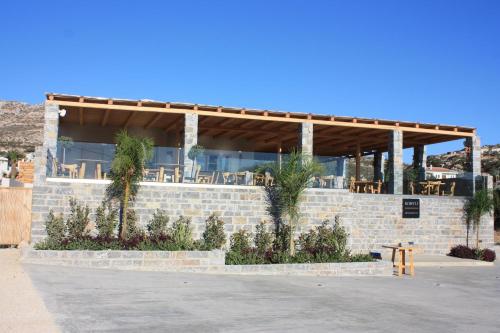 Gallery image of Helios Beach Hotel & Bungalows in Karpathos Town