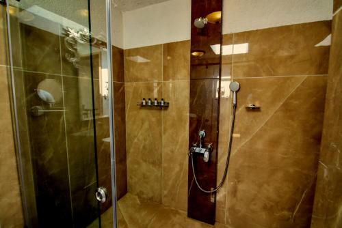 Un baño de Nostravila Resort and Spa