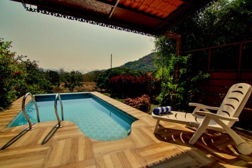 La alberca dentro o cerca de Nostravila Resort and Spa