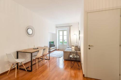 L13 Central flat 5mins walk to beach AC/Balcon/WIFI