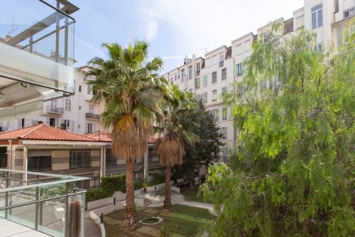 L18 Staywiz us - Central Parking terrace AC 10mins walk to beaches