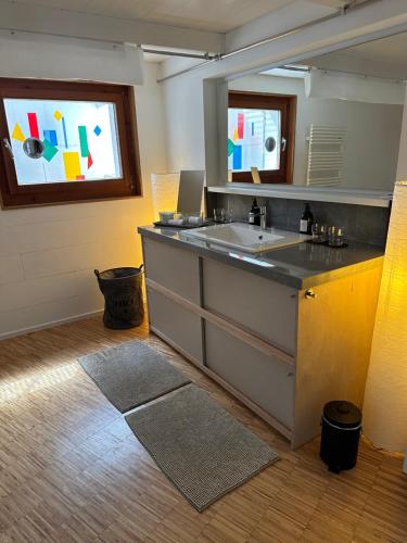 Cucina o angolo cottura di Loft with Home Cinema