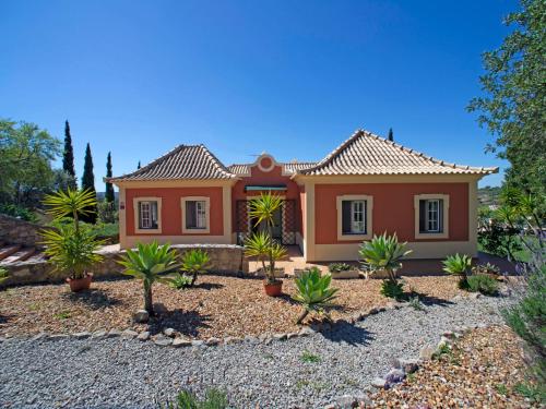 Holiday Home Montinho by Interhome