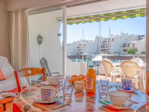 Apartment Les Marinas de la Plage I-1 by Interhome