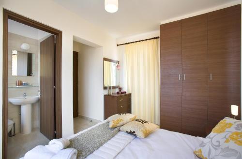 Gallery image of Chloraka Terrace Apartments in Paphos City