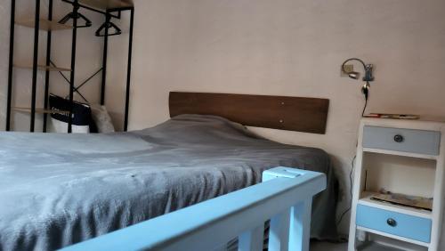 Posteľ alebo postele v izbe v ubytovaní Maisonnette Saint-Georges-d'Oléron 17590 à Sauzelle 2 , 3 personnes