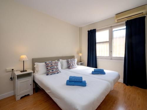 Apartment Sagrada Familia- Rossello by Interhome