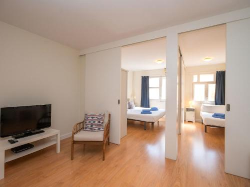 Apartment Sagrada Familia- Rossello by Interhome