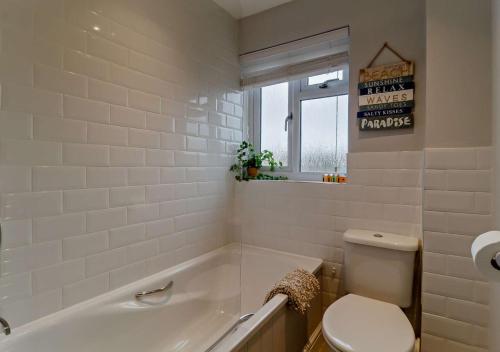 Ванная комната в Pebbles - Southwold